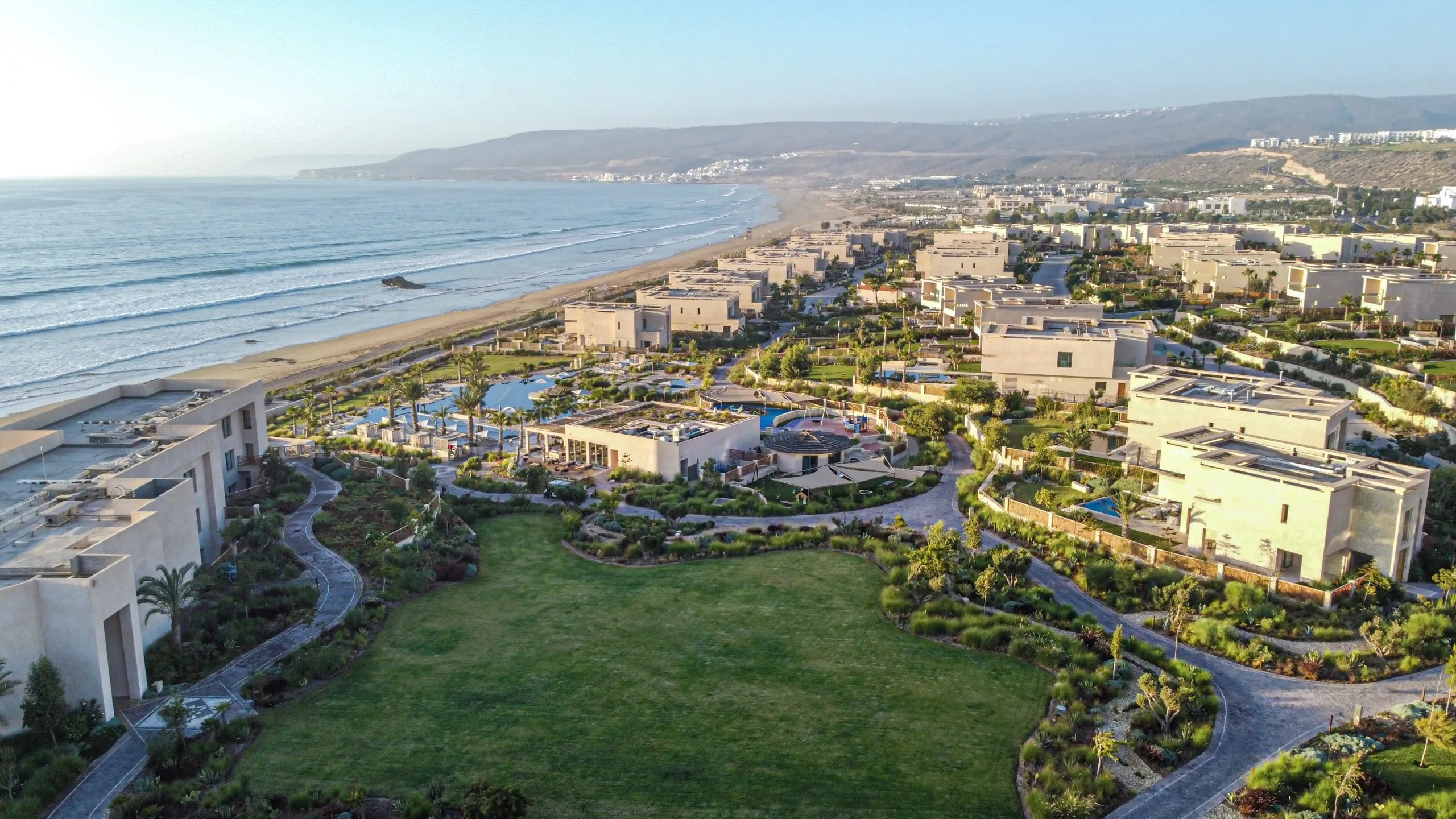 Vue aérienne de Taghazout Bay au nord de la région d'Agadir